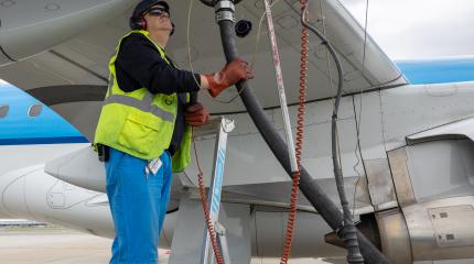 KLM operates demo passenger flight with synthetic kerosene made in Germany and highlights the momentum for scaling alternative aviation fuels