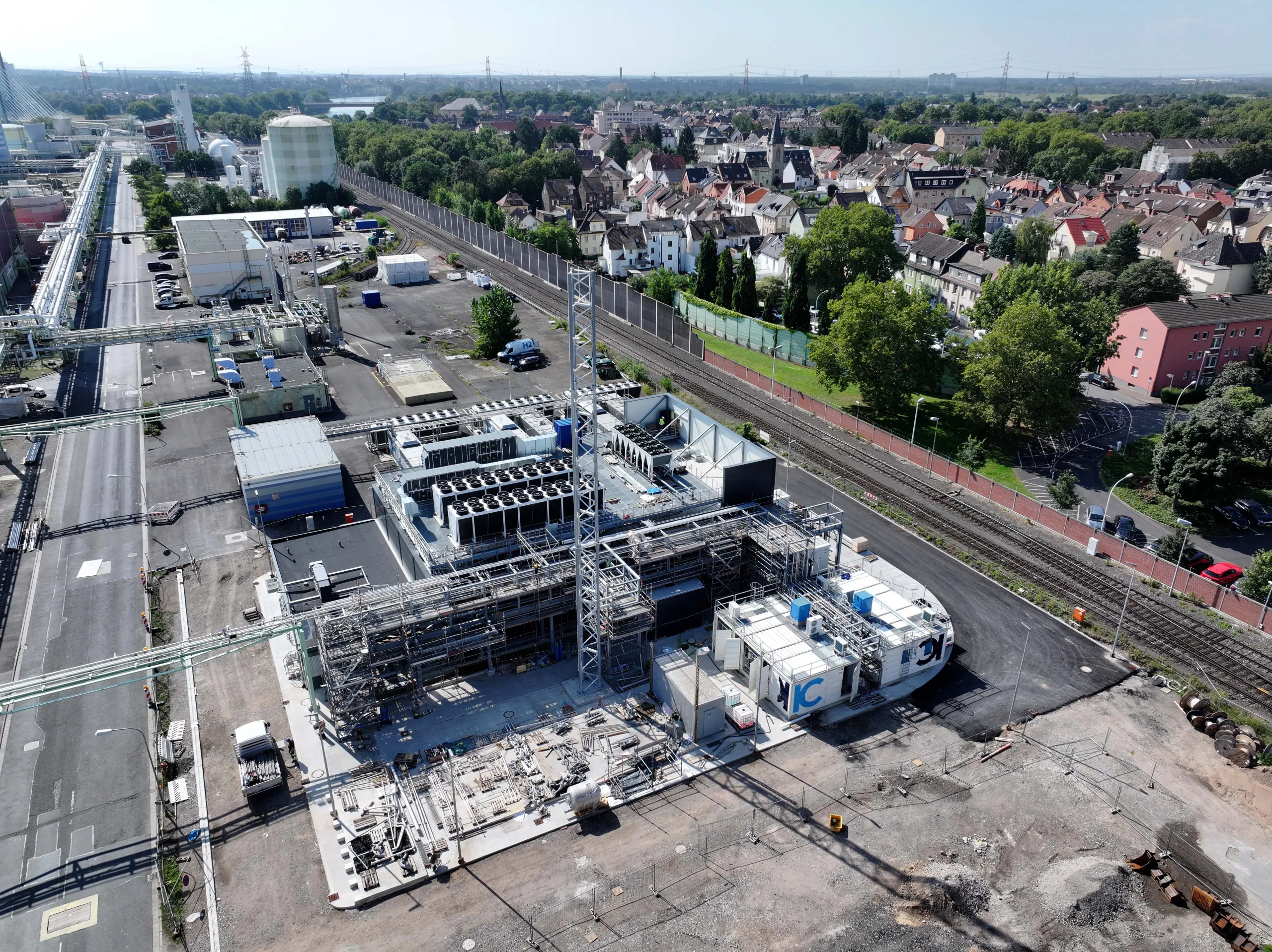 INERATEC sichert sich Finanzierungszusage über 70 Millionen Euro für Europas größte e-Fuel-Anlage in Frankfurt