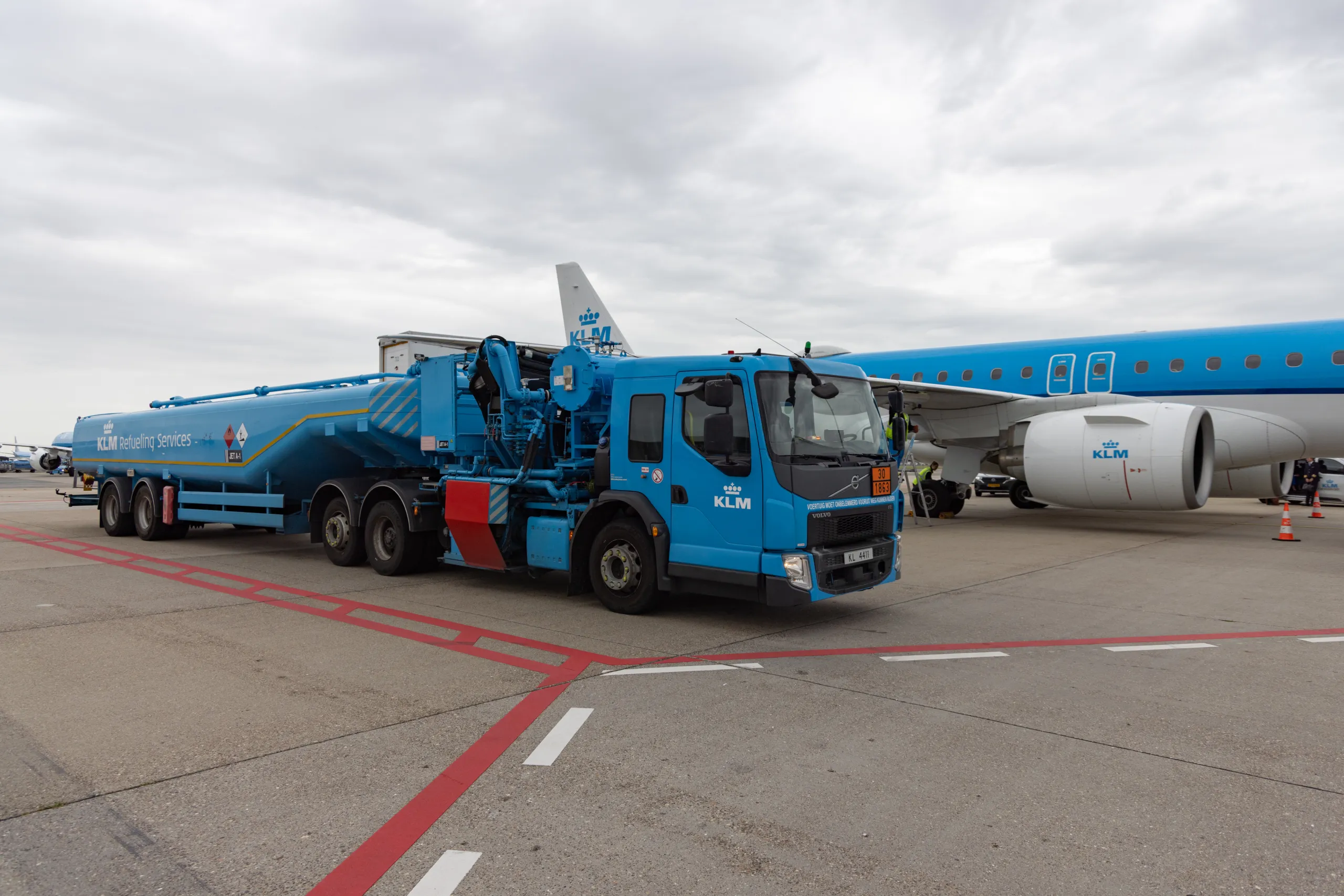 KLM führt einen Demonstrationsflug mit in Deutschland hergestelltem synthetischem Kerosin durch und unterstreicht damit die Dynamik bei der zunehmenden Nutzung alternativer Flugkraftstoffe